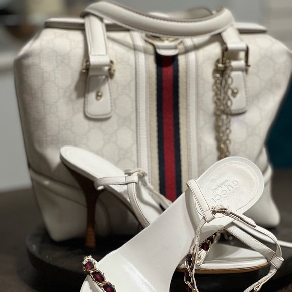 Gucci Bowling Bag - White with Red & Navy Interior. - Picture 12 of 15
